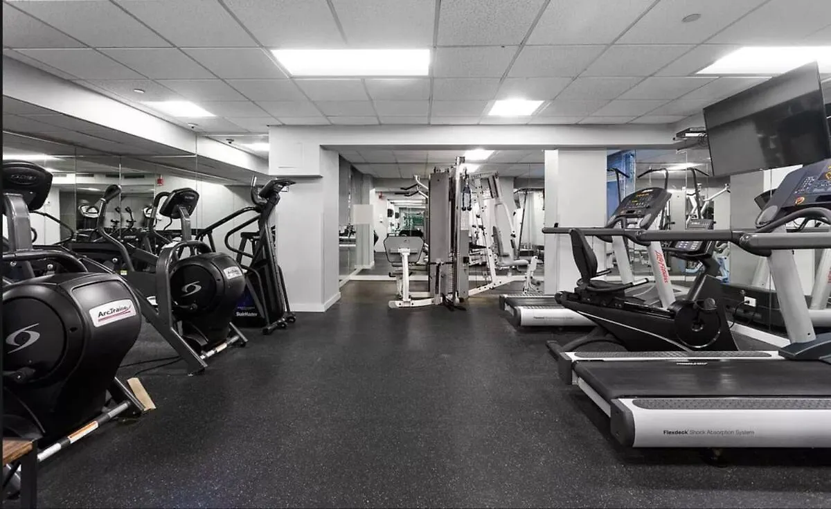 73-1509 New Reno Studio Uws 24H Doorman Gym Laundry New York USA